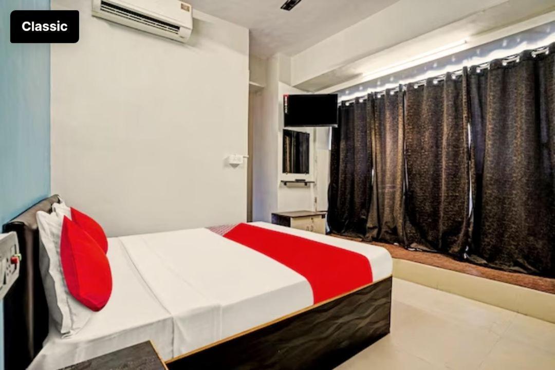 Hotel Welcome, Vip Road Vesu Surat Exterior photo